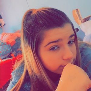 Meet your Posher, Bella